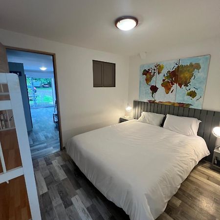 Gîte à la ferme avec piscine Urgosse Extérieur photo