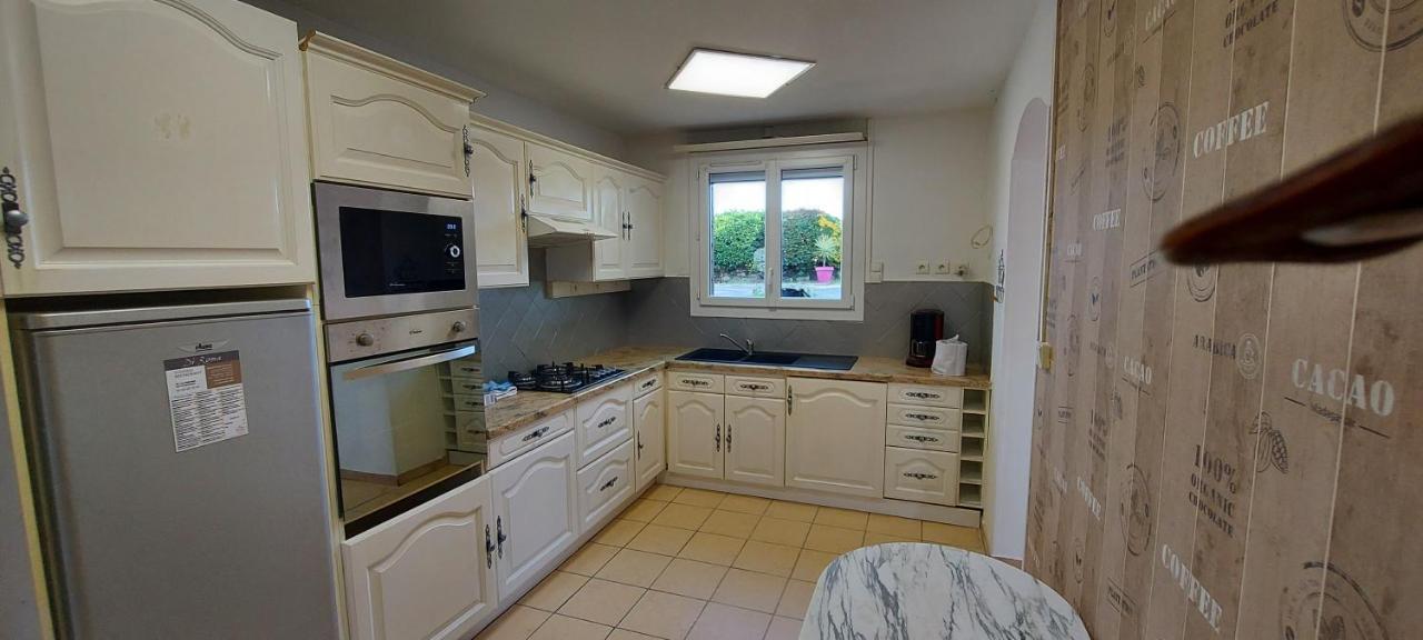 Gîte à la ferme avec piscine Urgosse Extérieur photo