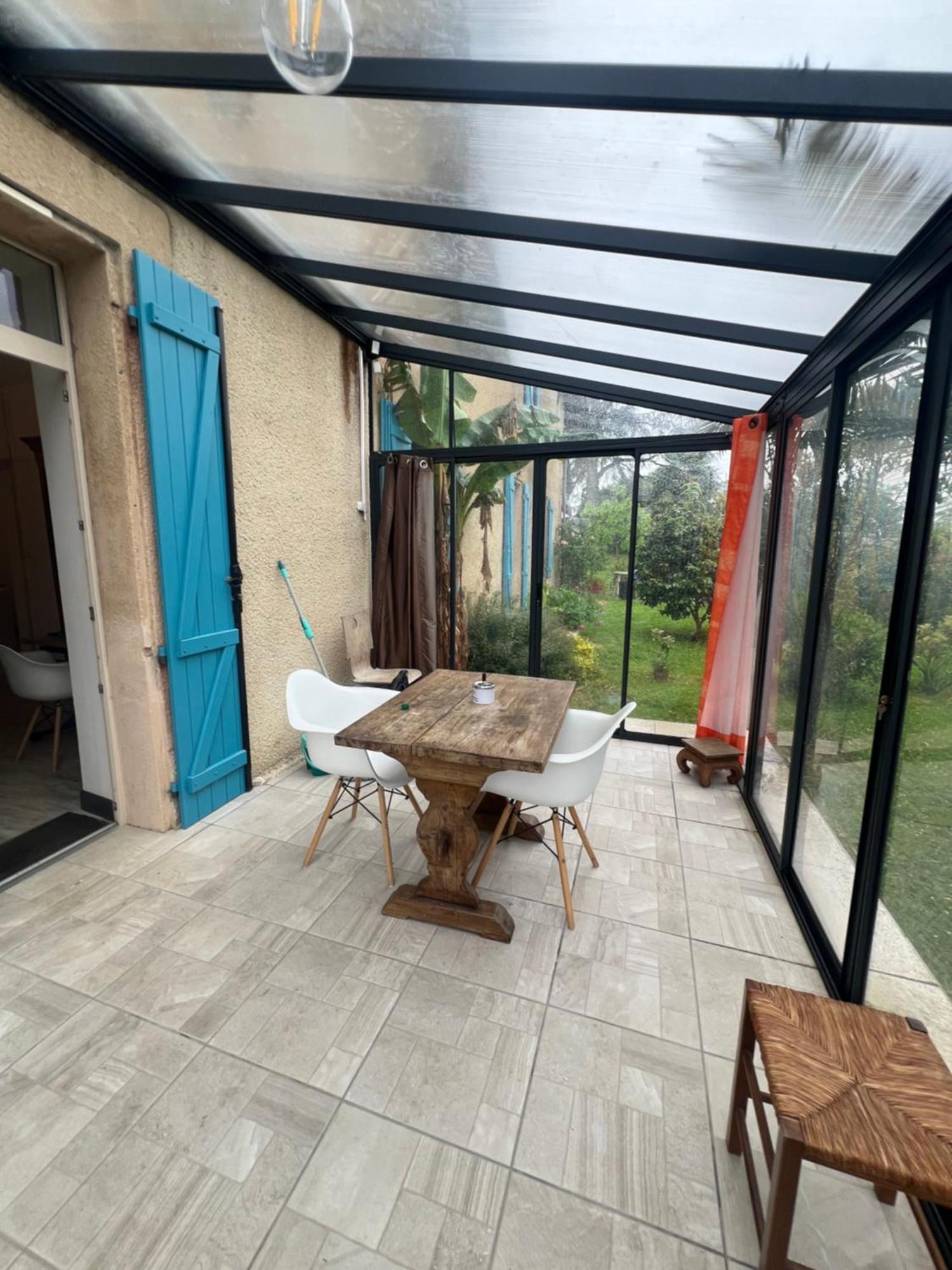 Gîte à la ferme avec piscine Urgosse Extérieur photo