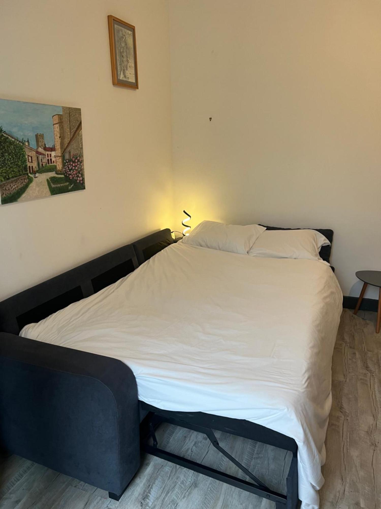 Gîte à la ferme avec piscine Urgosse Extérieur photo