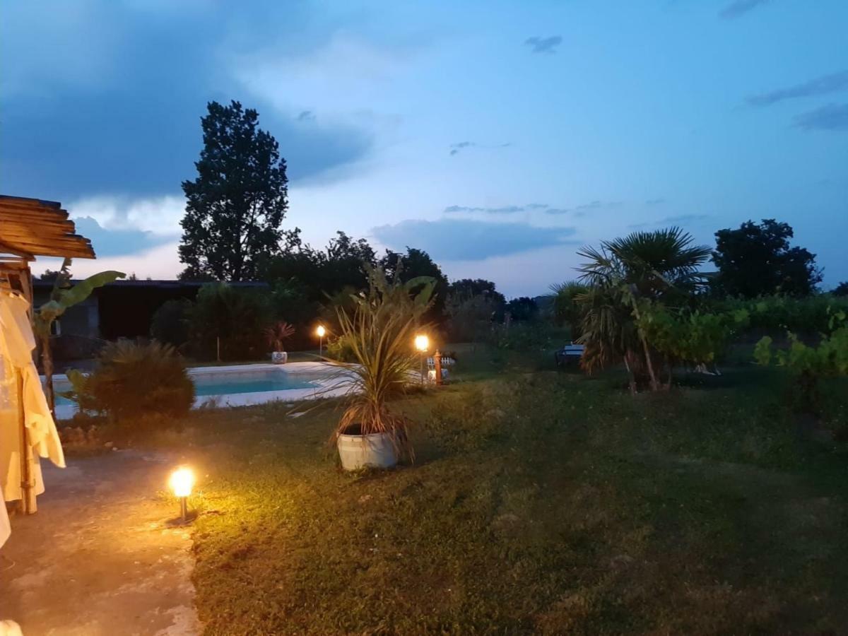 Gîte à la ferme avec piscine Urgosse Extérieur photo